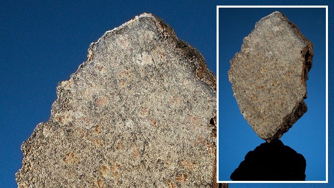 Martian Meteorite auction 660.jpg