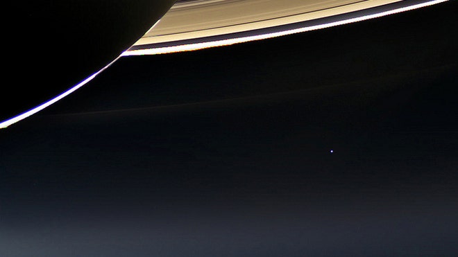 cassini spacecraft photograph